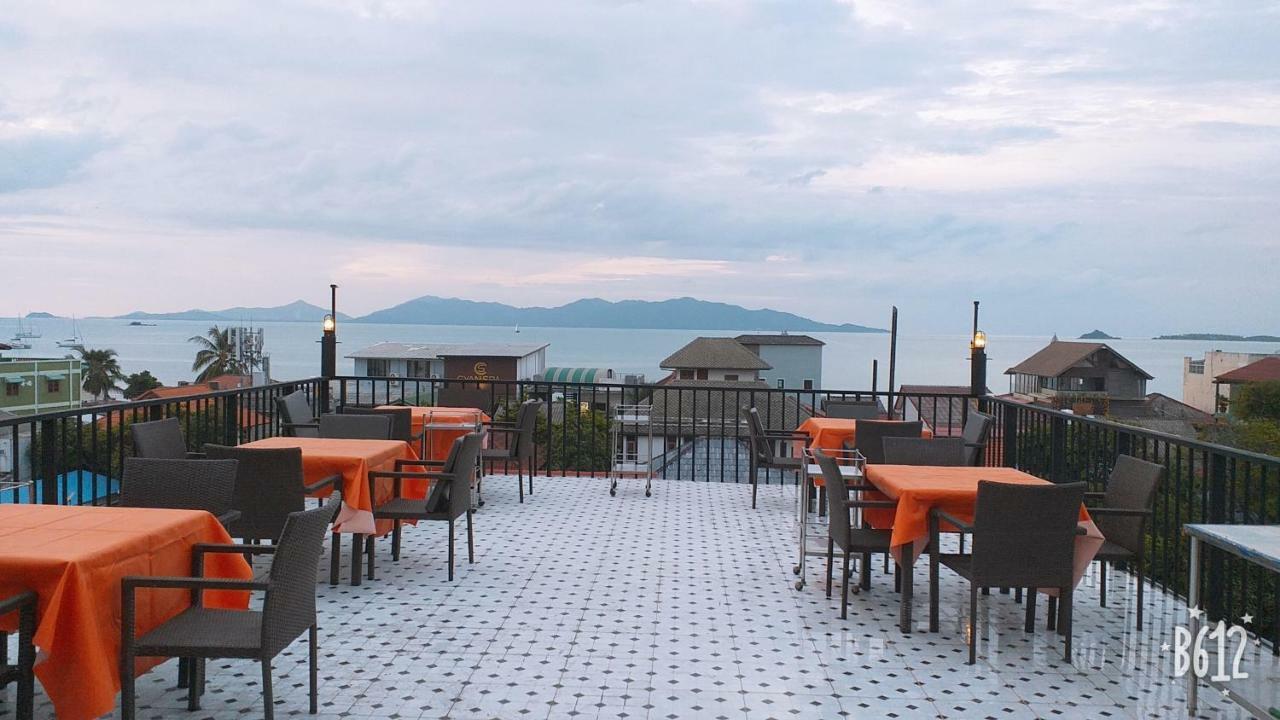 Casa de 500 m² con 12 habitación/es y 12 baño/s de uso privado, en Playa Bo Phut Bophut Exterior foto